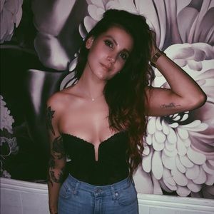 Meet your Posher, Isabella